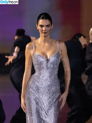Kendall Jenner / KendallJenner nude photo #2290