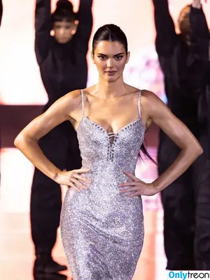 Kendall Jenner / KendallJenner nude photo #2302