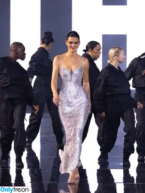 Kendall Jenner / KendallJenner nude photo #2307