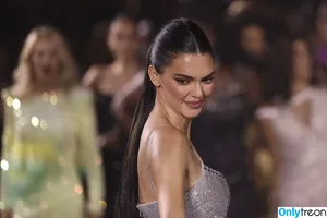 Kendall Jenner / KendallJenner nude photo #2309