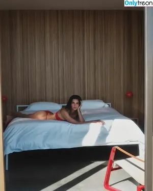 Kendall Jenner / KendallJenner nude photo #2394