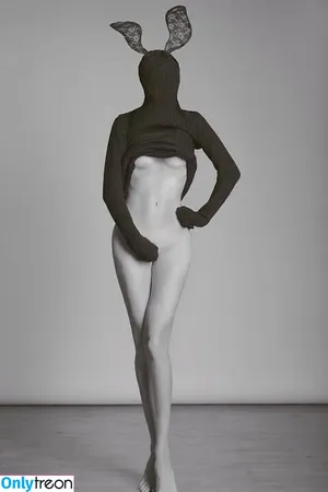 Kendall Jenner / KendallJenner nude photo #2429