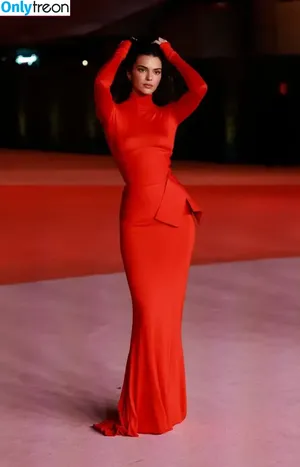 Kendall Jenner / KendallJenner nude photo #2451
