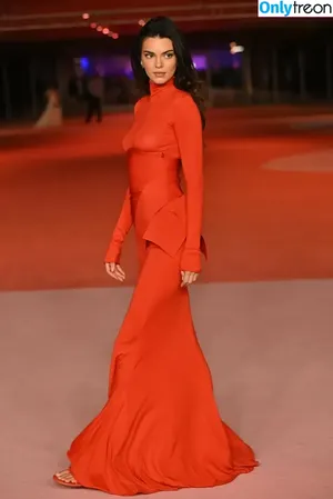 Kendall Jenner / KendallJenner nude photo #2456