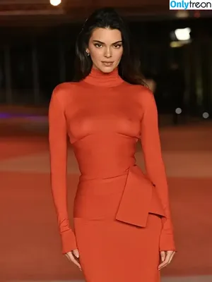 Kendall Jenner / KendallJenner nude photo #2462