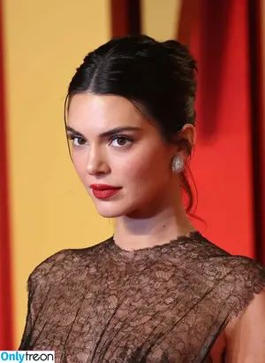 Kendall Jenner / KendallJenner nude photo #2603