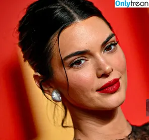 Kendall Jenner / KendallJenner nude photo #2617