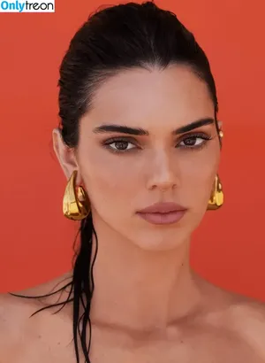 Kendall Jenner / KendallJenner nude photo #2666