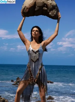 Kendall Jenner / KendallJenner nude photo #2674