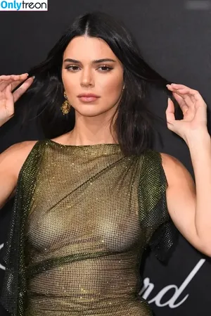Kendall Jenner / KendallJenner nude photo #2719