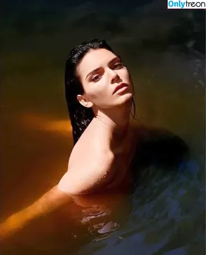 Kendall Jenner / KendallJenner nude photo #2730