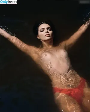 Kendall Jenner / KendallJenner nude photo #2731