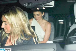Kendall Jenner / KendallJenner nude photo #2798