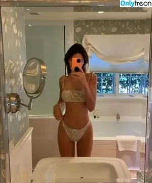 Kendall Jenner / KendallJenner nude photo #2806