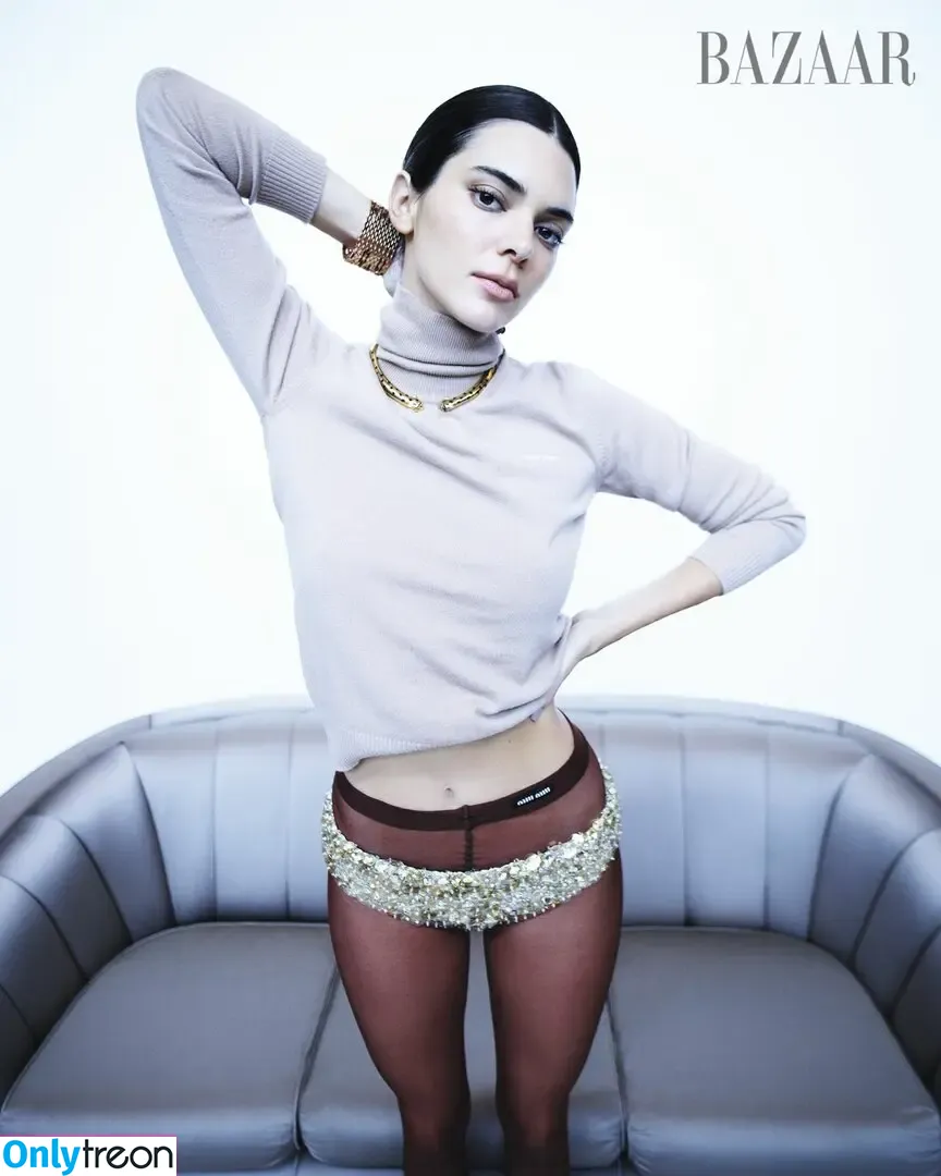 Kendall Jenner nude photo #2214 (KendallJenner)