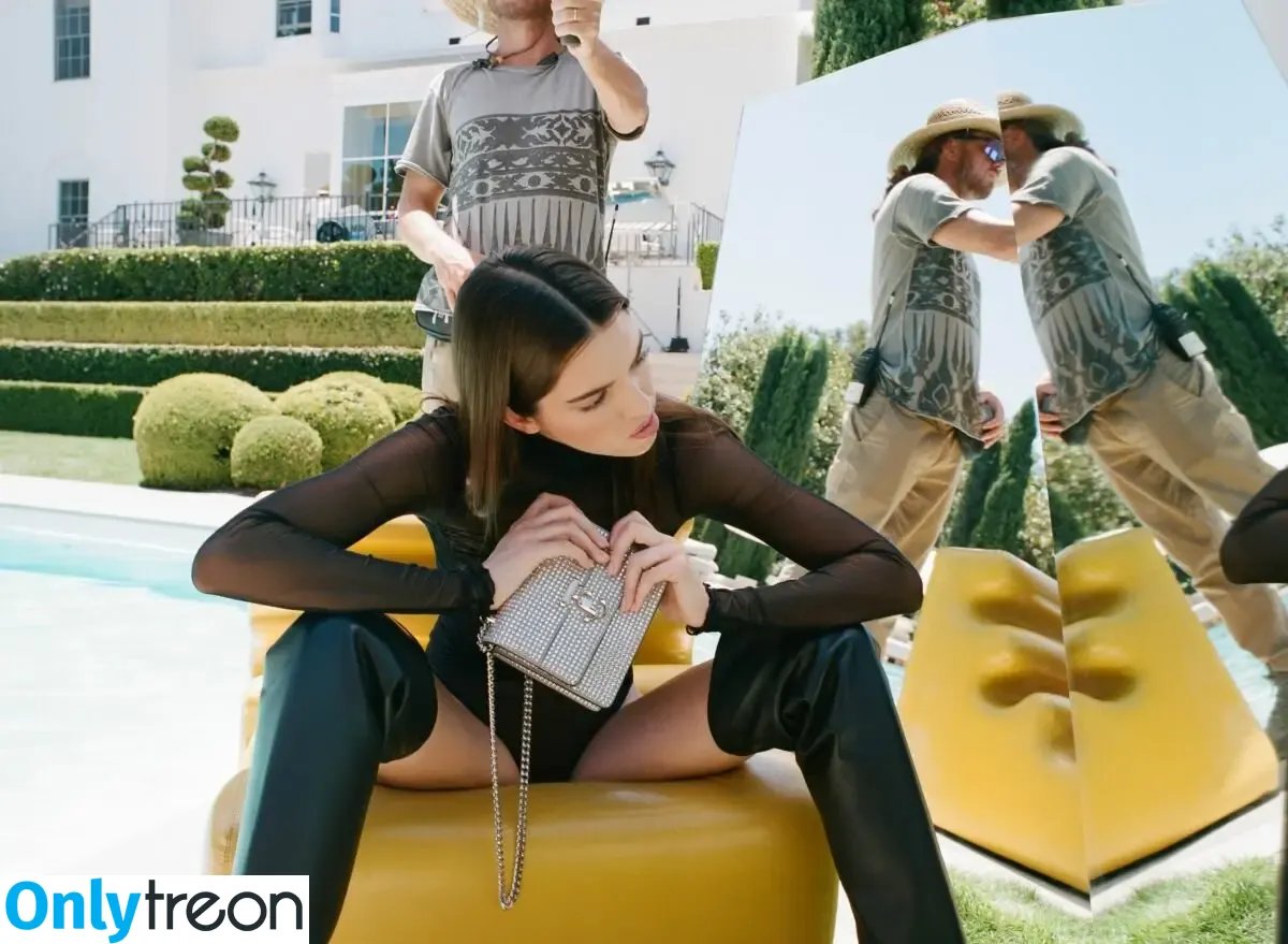 Kendall Jenner nude photo #2261 (KendallJenner)