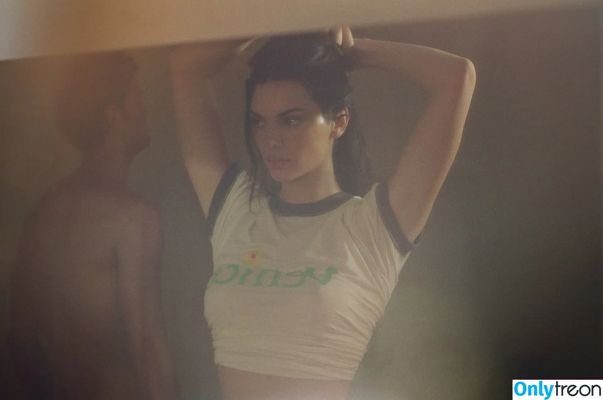Kendall Jenner nude photo #2918 (KendallJenner)