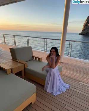 Kendall Jenner / KendallJenner nude photo #3007
