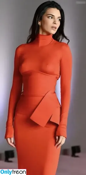 Kendall Jenner / KendallJenner nude photo #3033