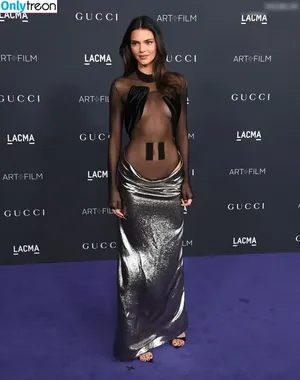 Kendall Jenner / KendallJenner nude photo #3082