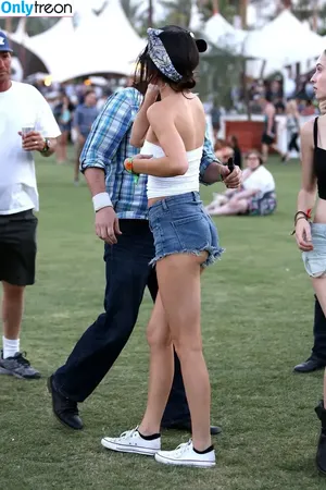 Kendall Jenner / KendallJenner nude photo #3123