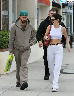 Kendall Jenner / KendallJenner nude photo #3148