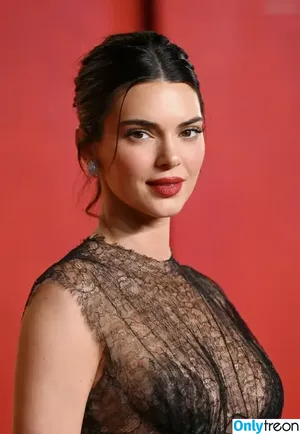 Kendall Jenner / KendallJenner nude photo #3204