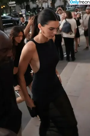 Kendall Jenner / KendallJenner nude photo #3249