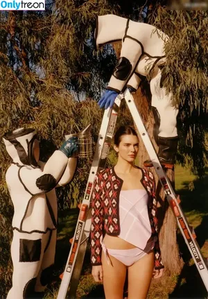 Kendall Jenner / KendallJenner nude photo #3317