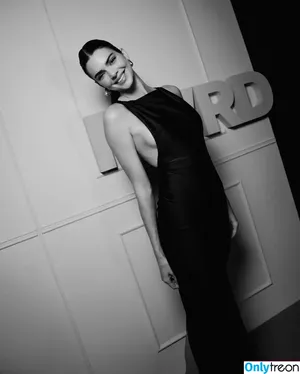 Kendall Jenner / KendallJenner nude photo #3323