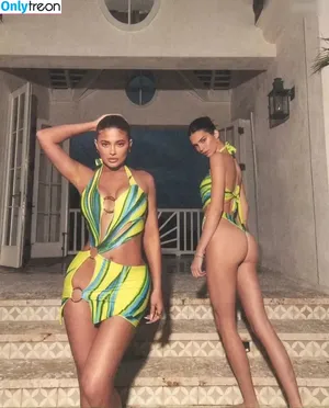 Kendall Jenner / KendallJenner nude photo #3392