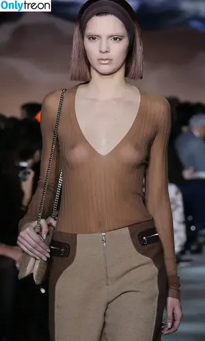 Kendall Jenner / KendallJenner nude photo #3412