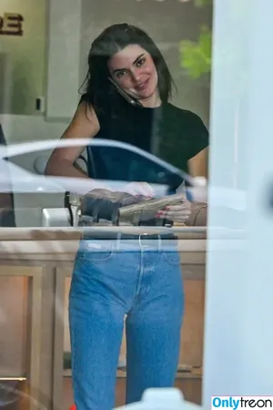 Kendall Jenner / KendallJenner nude photo #3499