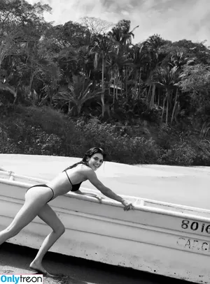 Kendall Jenner / KendallJenner nude photo #3547