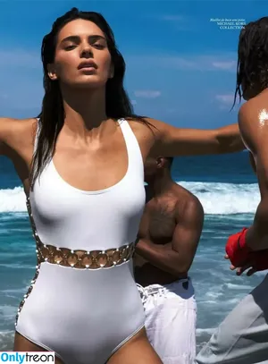 Kendall Jenner / KendallJenner nude photo #3548