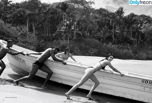 Kendall Jenner / KendallJenner nude photo #3551