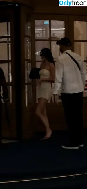 Kendall Jenner / KendallJenner nude photo #3574