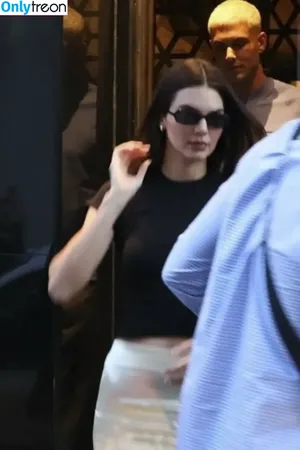 Kendall Jenner / KendallJenner nude photo #3649