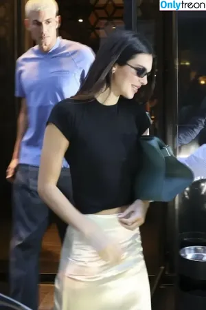 Kendall Jenner / KendallJenner nude photo #3654