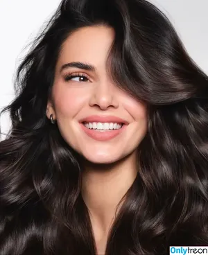Kendall Jenner / KendallJenner nude photo #3681