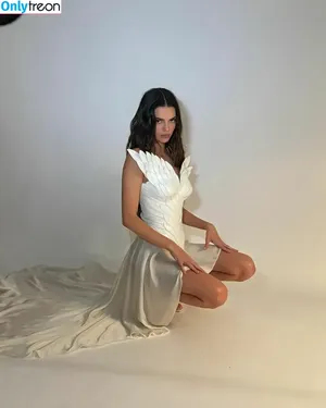 Kendall Jenner / KendallJenner nude photo #3721