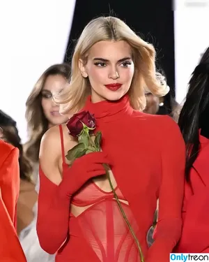 Kendall Jenner / KendallJenner nude photo #3818