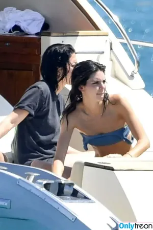 Kendall Jenner / KendallJenner nude photo #3989
