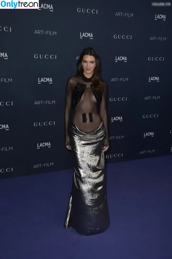 Kendall Jenner nude photo #3074 (KendallJenner)