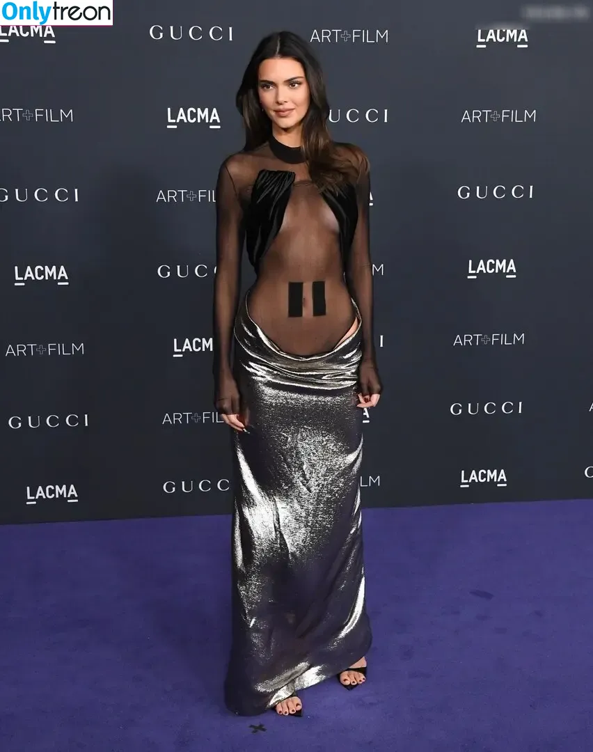 Kendall Jenner nude photo #3082 (KendallJenner)