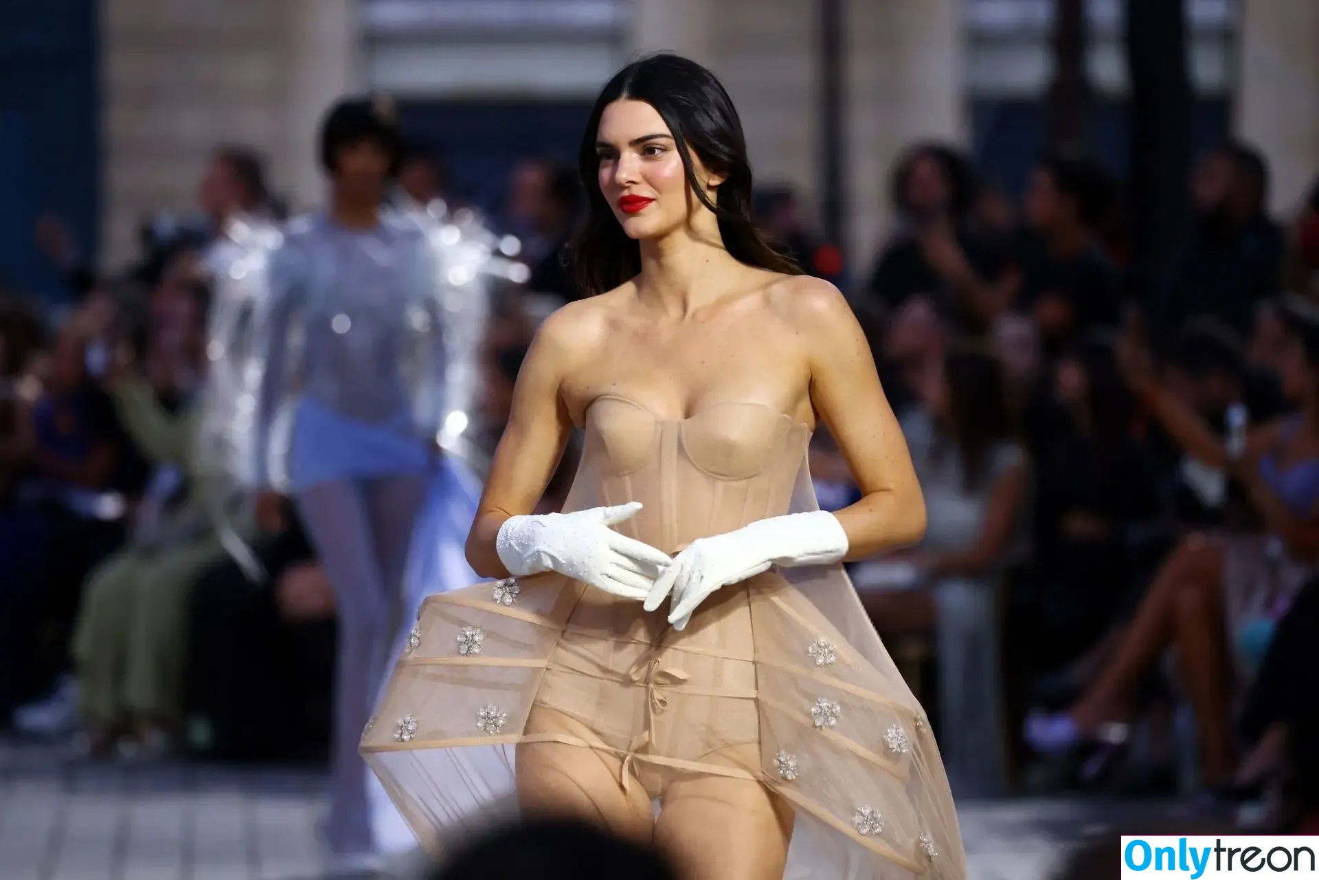 Kendall Jenner nude photo #3191 (KendallJenner)