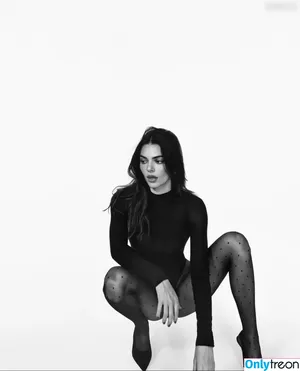 Kendall Jenner / KendallJenner nude photo #4075
