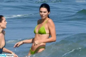 Kendall Jenner / KendallJenner nude photo #4135