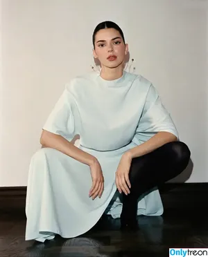 Kendall Jenner / KendallJenner nude photo #4713