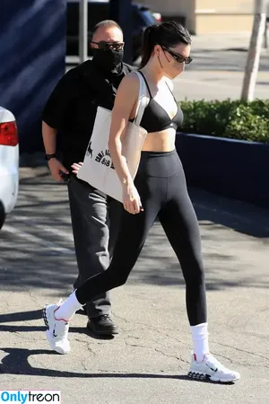 Kendall Jenner / KendallJenner nude photo #4832